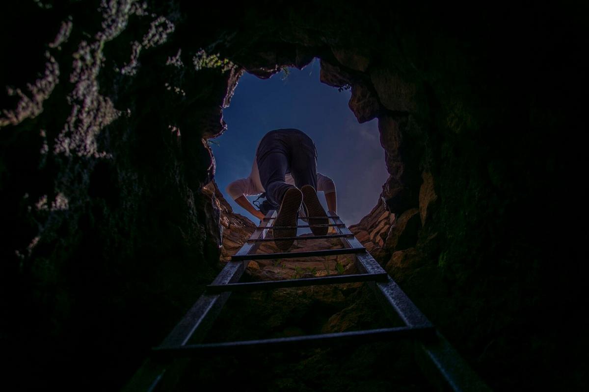 Caving Adventures: Discovering the World’s Most Incredible Caverns
